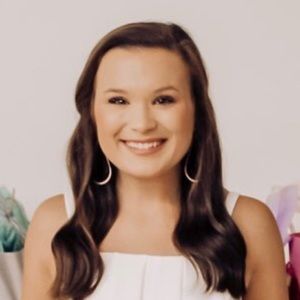 Meet your Posher, Sara jane